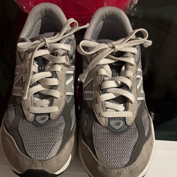 New Balance Kids' Sneakers in Gray and White - Picture 1 of 4